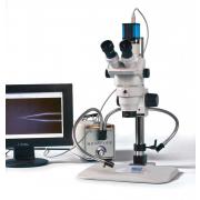 Precision stereo zoom trinocular scope (III) on articulating arm